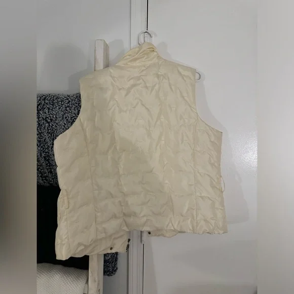 Talbots cream vest - Picture 4 of 4